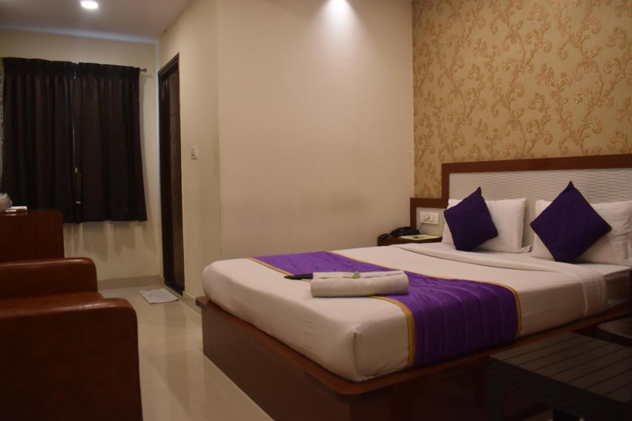 Hotel Ur Comforts Jayanagar Bangalore Exterior photo
