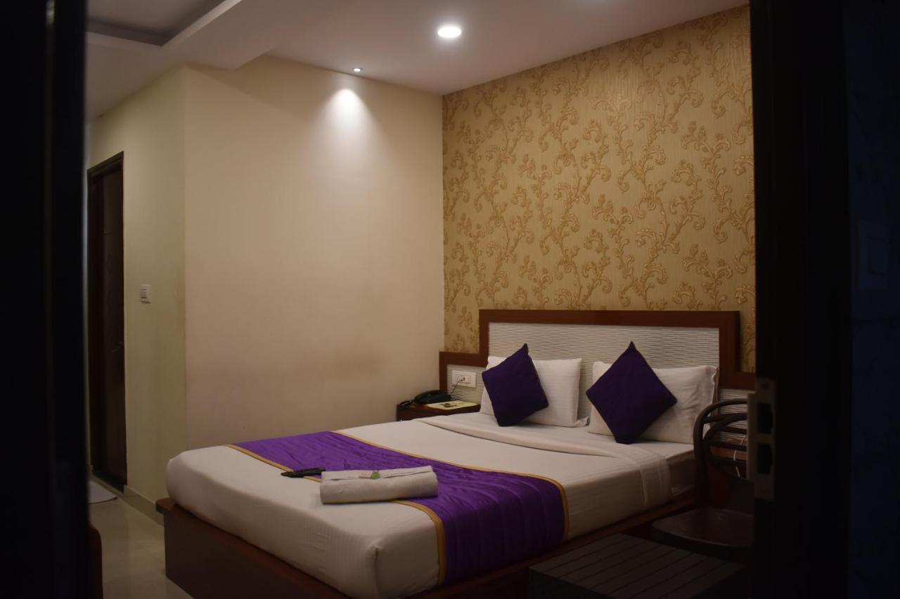 Hotel Ur Comforts Jayanagar Bangalore Exterior photo